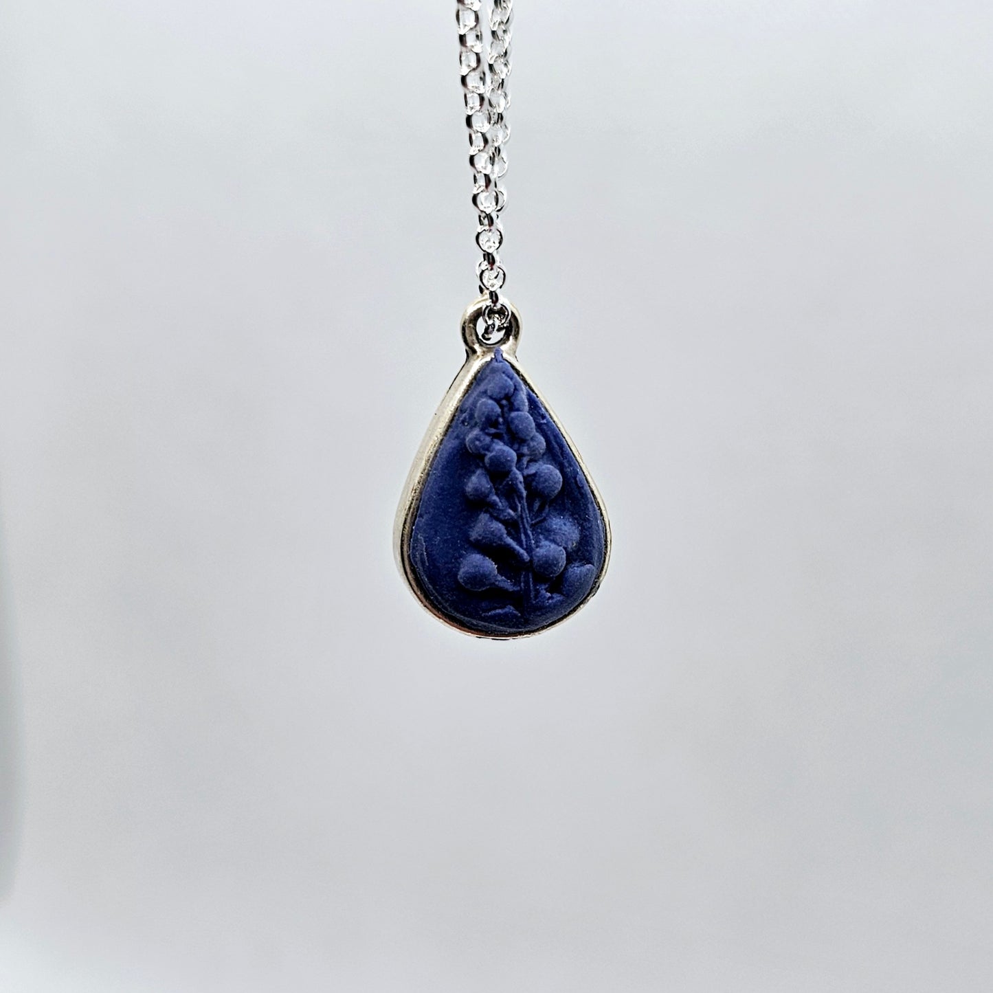 Teardrop Botanical Necklace